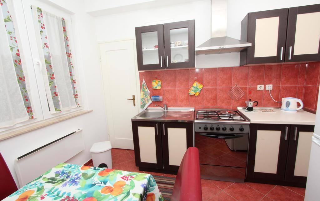 Apartment Dina Rovinj Eksteriør billede